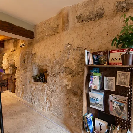Hotel Casa Del Poeta 2*